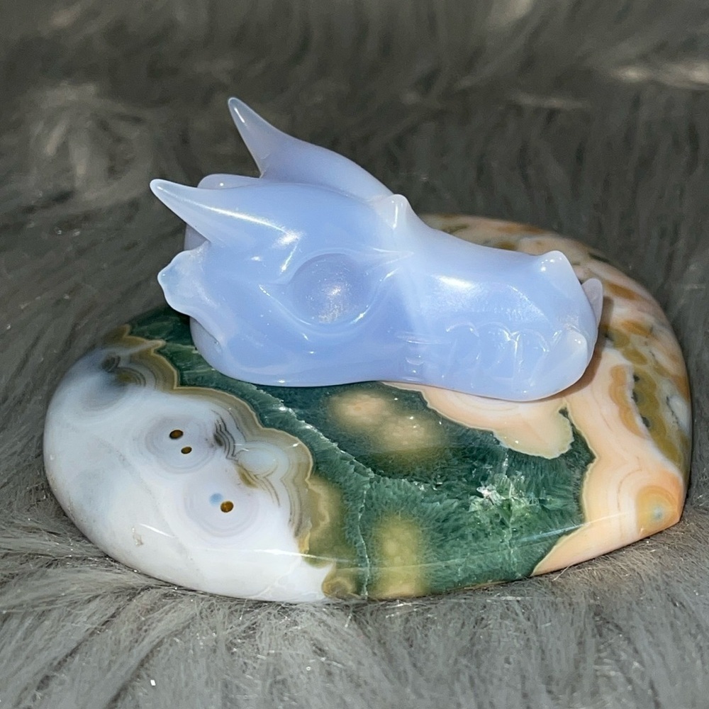Blue Chalcedony Dragon Head - Picture 2 of 11